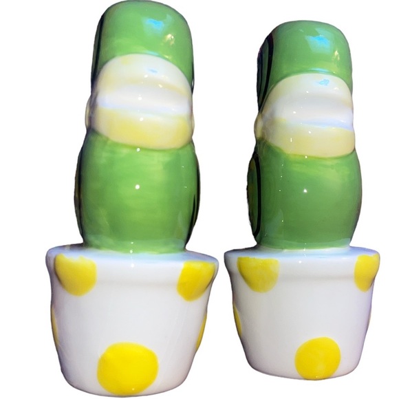 Topiary Salt and Pepper Set - Picture 4 of 5